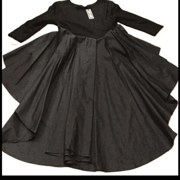 GRACIA. BLACK TEE SHIRT TOP W/ ATTACHED HIGH/LOW TRAIN SIZE M. - Picture 1 of 12